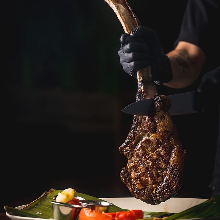 A Steakhouse Experience for Steak Lovers